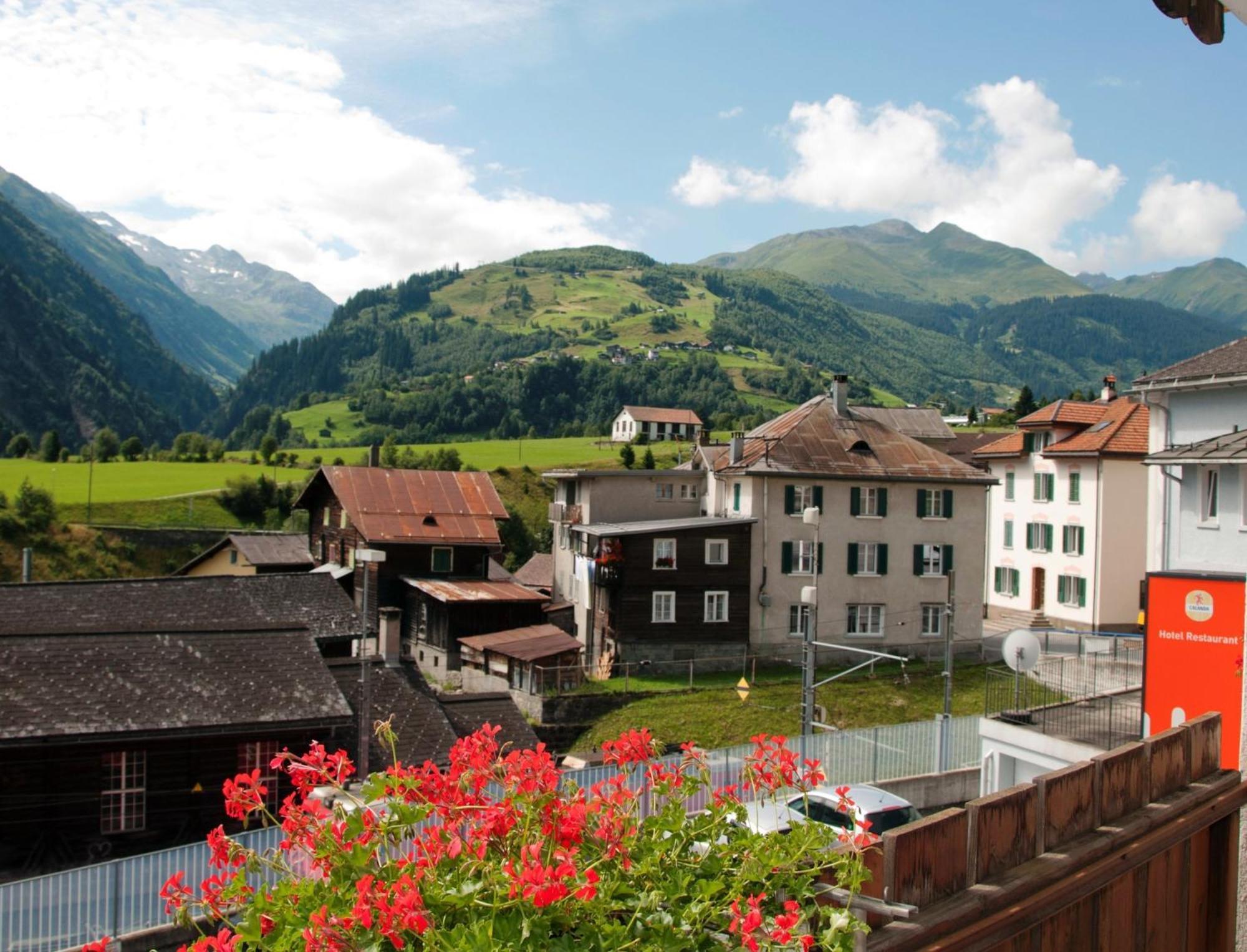 Hotel Restaurant La Furca Disentis Exterior foto